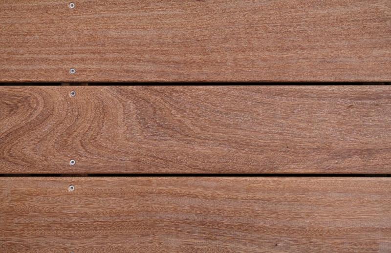 Parquet massif : comment choisir la bonne essence de bois ?